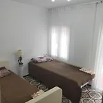 En El Centro De * دينايا